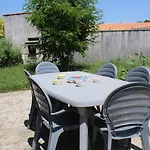 3 Pieces - Lr000-029 Villa